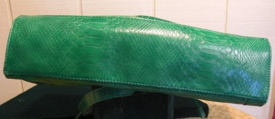 Liz Claiborne Green Faux Leather Croc Skin Purse