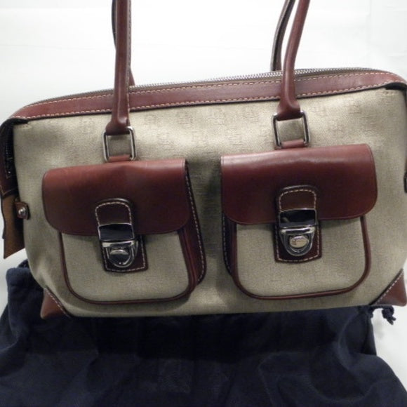 Dooney and Bourke Black and Grey Signature Shoulder Bag – MA & PAS