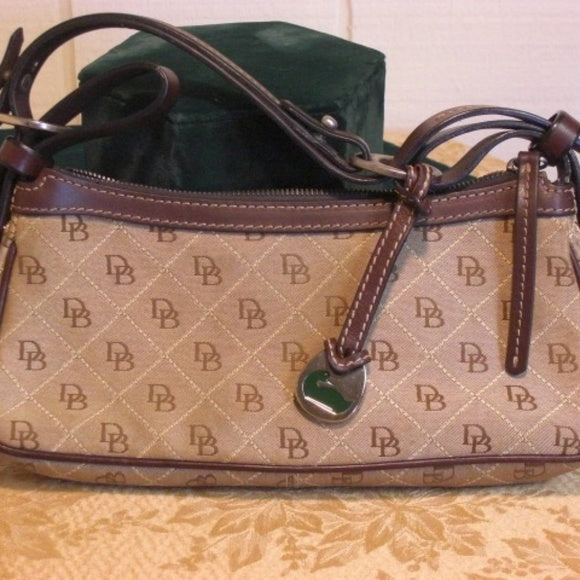 signature dooney and bourke purse